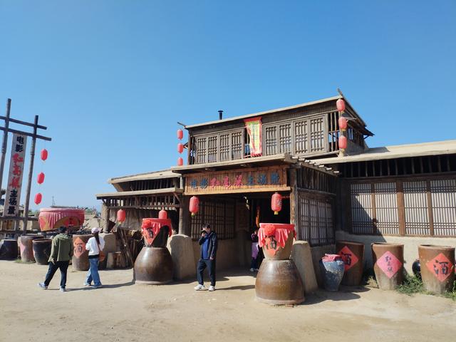 怀旧.镇北堡影视城/又见贺兰山岩画