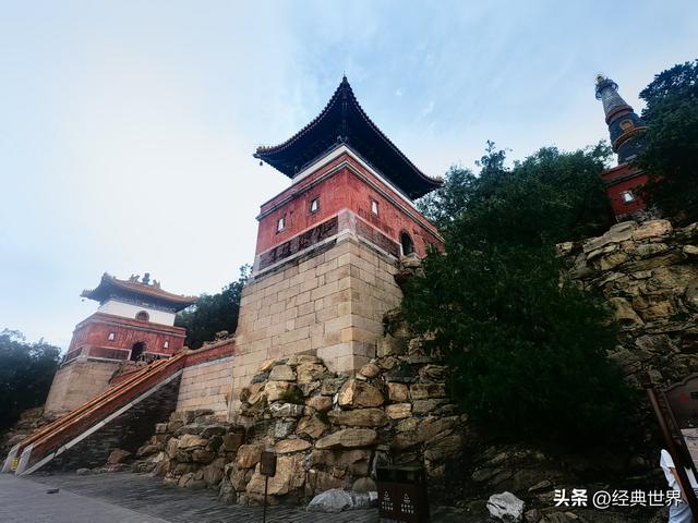 颐和园建筑之汉藏混合式佛寺建筑群——“四大部洲”