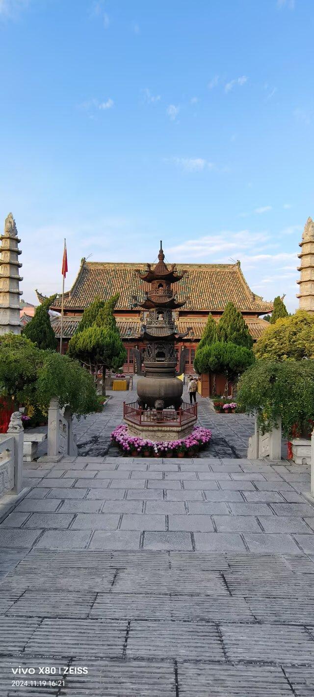 寻僧不见僧：大相国寺的禅意与尘嚣