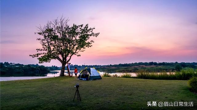 翻过“浪浪山” 来东坡故里逛逛