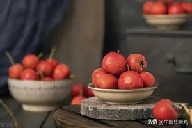 每天一杯山楂水，结石越喝越小，中医无偿公开药方，快来试一试图片