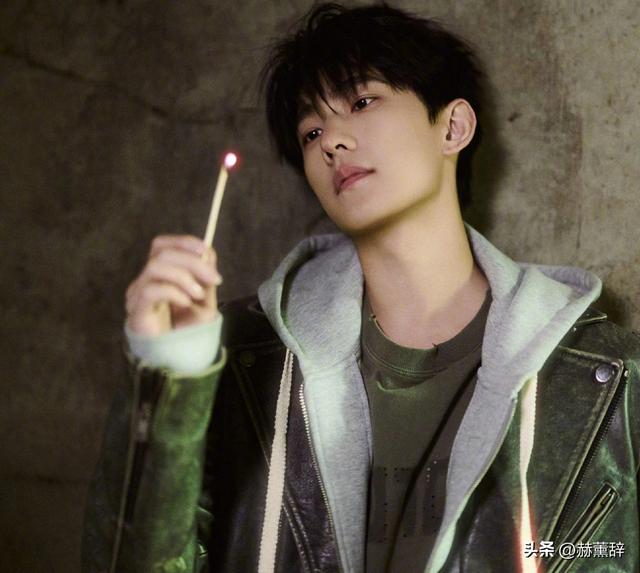 被央视怒批、洋相百出、腹中空空，这几位“绝望的文盲”凭啥能火