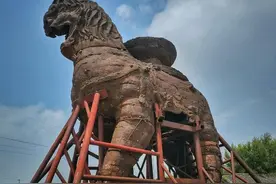 “沧州铁狮子”引热议！原本千年不倒，为何专家修缮后却倒了？图片