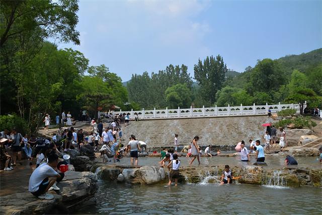 走进蒙山景区，感受夏日清凉...