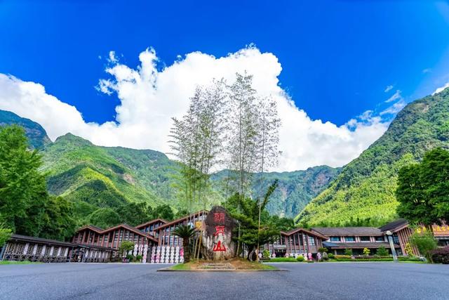 明月山免票福利来啦！三八妇女节邀你一起“上春山”！