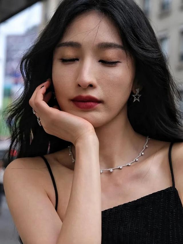 嘴唇最性感的15位女星，到底有多撩人？辛芷蕾令人惊艳