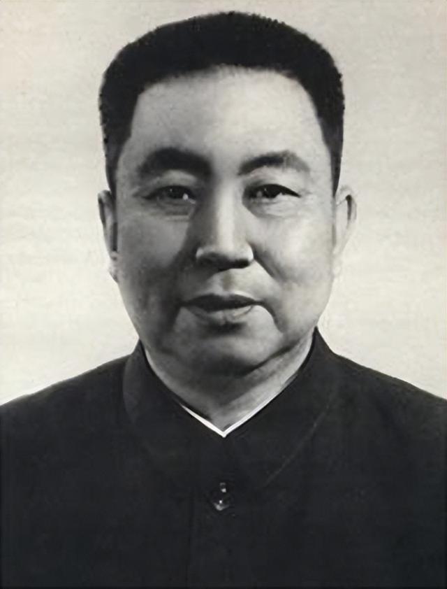 曾有人问华国锋：最满意的一项政绩是什么？他的回答让人有点意外