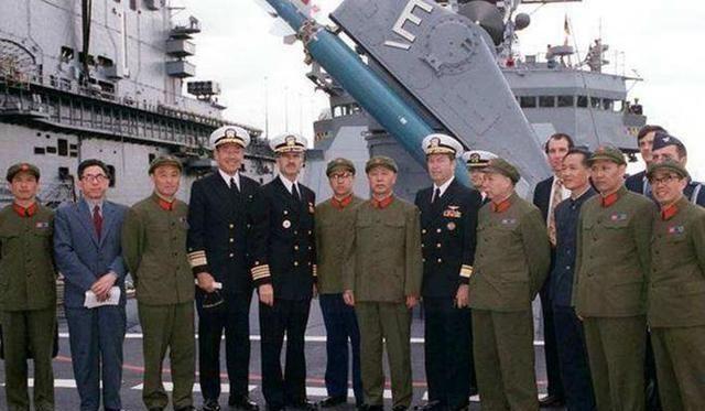 首次访华就不尊重我国？中国当场撤走仪仗队：摆正态度再来吧！