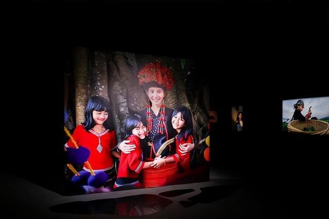 “把全世界的美都浓缩在这里”，这场年终大展惊艳了2025最后一个周末