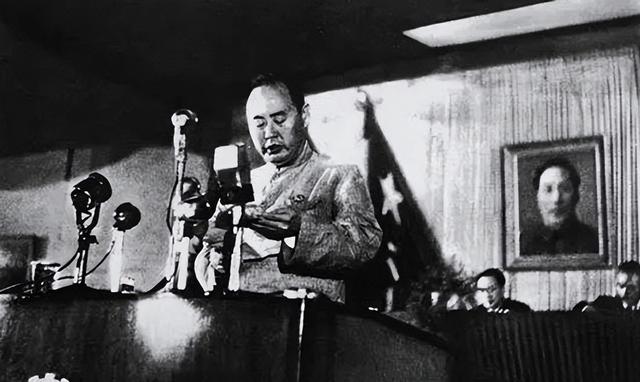 傅作义之女傅冬菊，49年解放北平有功，建国后担任什么级别干部？