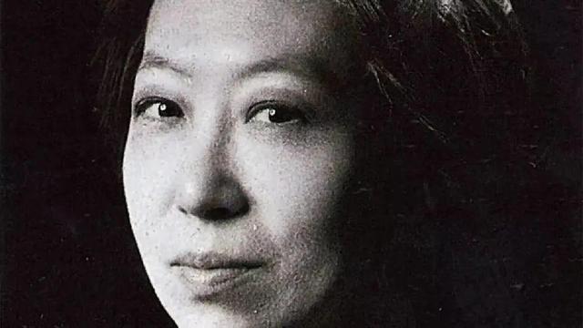 75岁张爱玲死在行军床上，满屋是用过的卫生纸，遗嘱：不许看遗体
