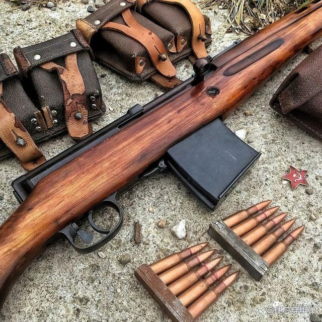 二战时期苏联军队武器装备——SVT—40半自动步枪