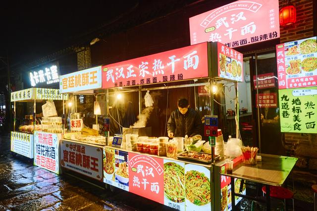 淮北有条石板街，安徽最具地标性的老街之一，载满了濉溪人的记忆