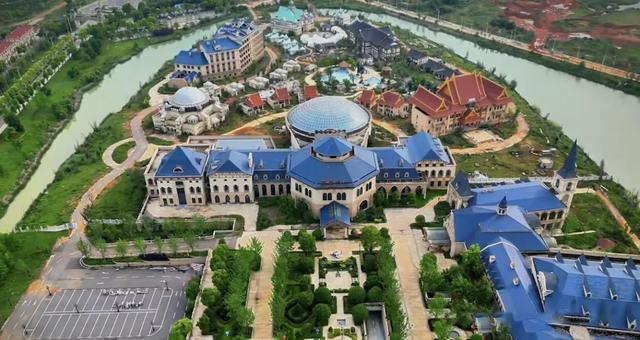 恒大400亿科技旅游城，万亩规划只剩杂草丛生