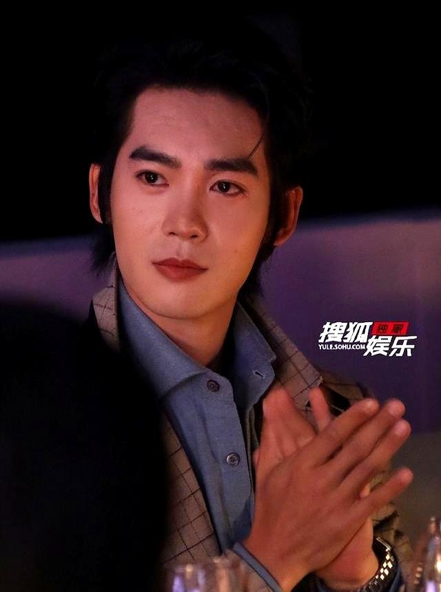 看马龙与井柏然、刘昊然同框，彻底明白，男明星和世界冠军的区别