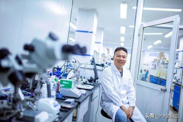 35岁天才领衔！新基石撒百亿，青年科研力爆棚，中国科技圈大变局
