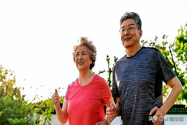 多名院士提倡：超过65岁的老人！宁可在家做家务，也别出去做这些