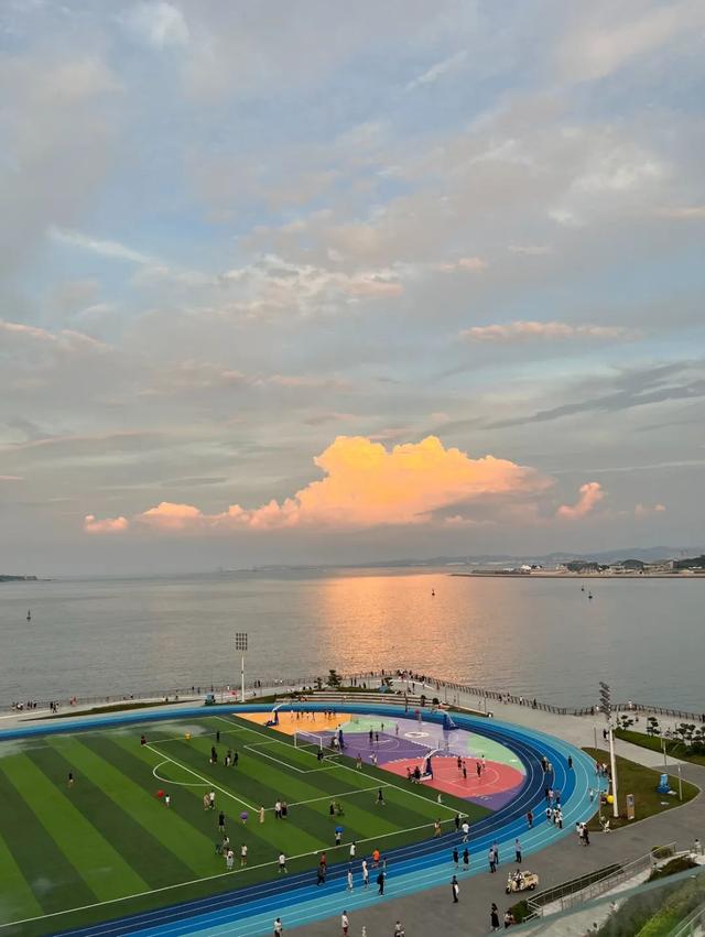 全国最美“海上足球场”：威海新地标如何惊艳世界？