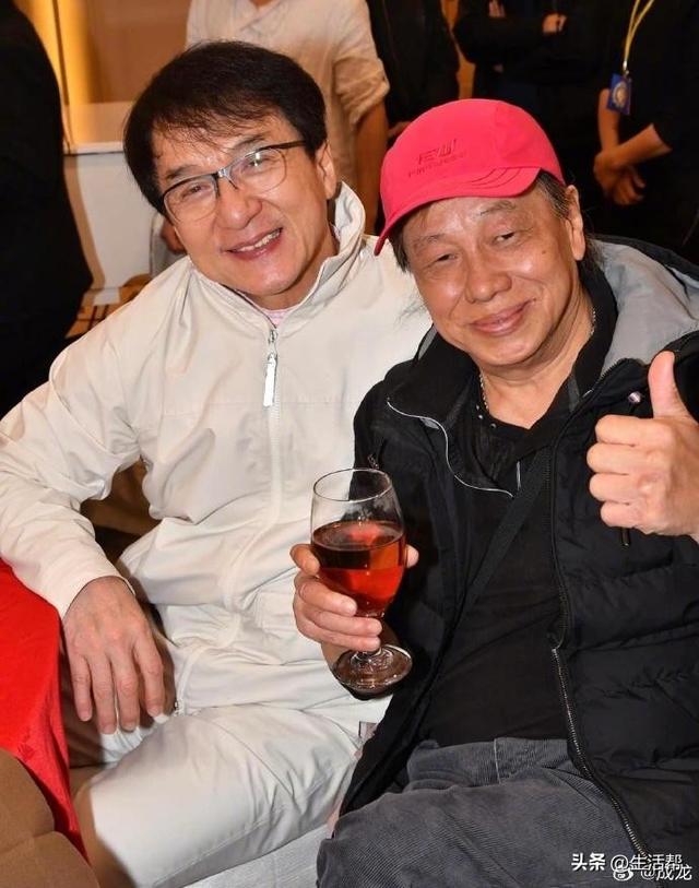 经纪人透露梁小龙离世细节：他坚持了7个小时；回应“去世后账号仍在更新	”：本想隐瞒死讯，被内部人士泄密