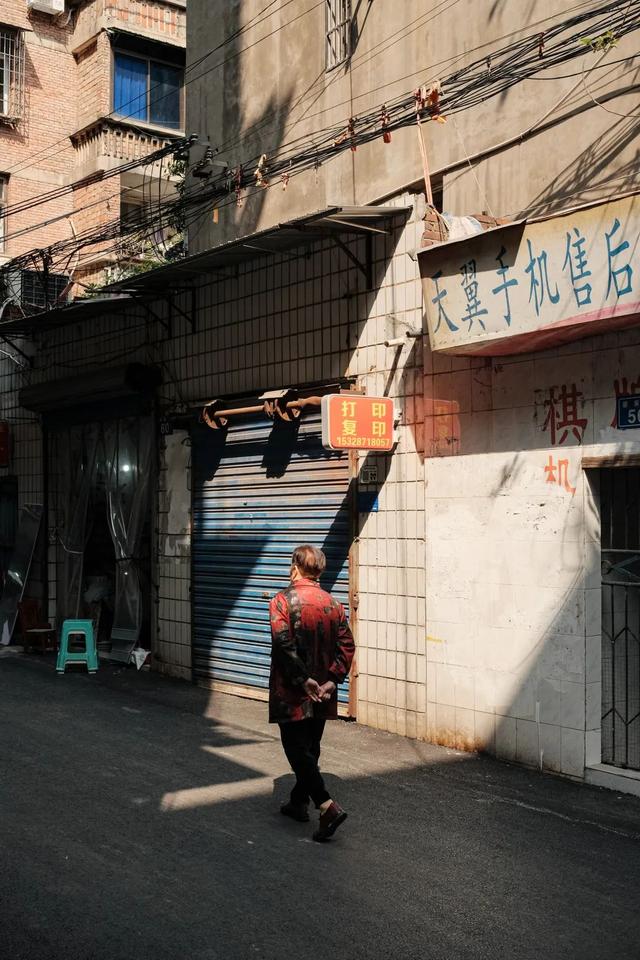 去了四川小香港，走高圆圆的路，被这座老城甜到了