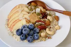 一天做几锅，收入比打工还要强，这5类摆摊利润高、行业竞争小图片