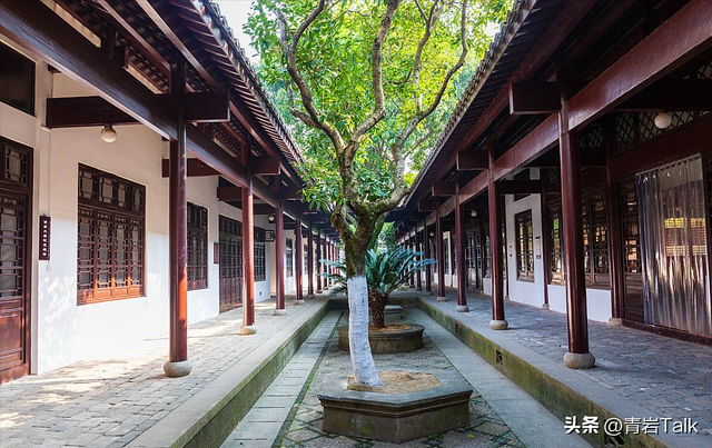 本想追晴天秋色，却在大围山遇雨，意外读懂“暮霭沉沉楚天阔”