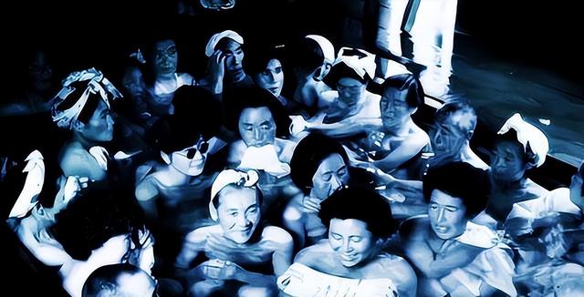 日本男女混浴要求一丝不挂，女性的隐私如何保障？看完涨知识了