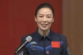 航天员王亚平有多重要？享国家二级警卫待遇，食物未检验不能食用图片