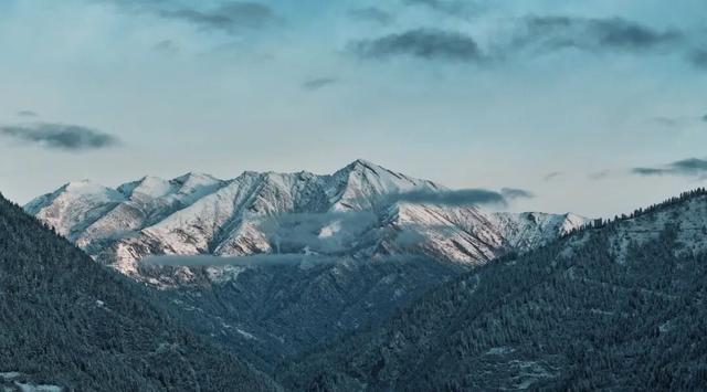 诗韵达古（三十二）| 徐潋《达古：山与冰川的共和（组诗）》