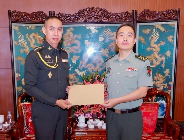 在确定中国不会出一兵一枪后，特朗普入局泰柬冲突，豪赌正式开始