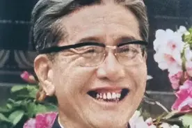 1983年乔冠华去世，中央发布40字讣告，其妻痛哭：华，我不想活了图片