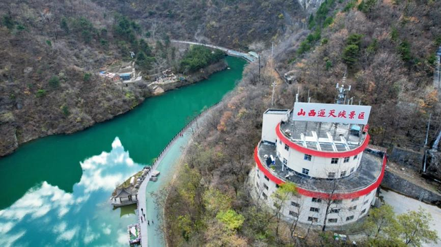 《三晋少年行》栏目走进山西通天峡 25名小记者解锁新体验