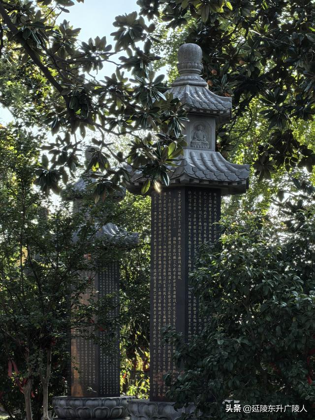 扬州文峰塔，京杭大运河畔四塔之一，塔园寺一体
