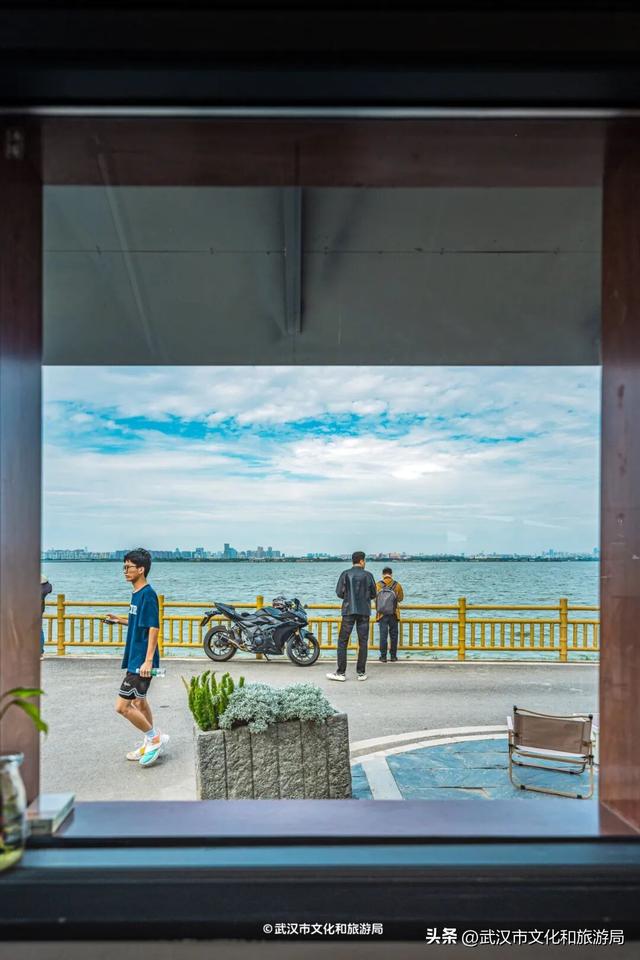 会玩的武汉人，都回村过秋天了