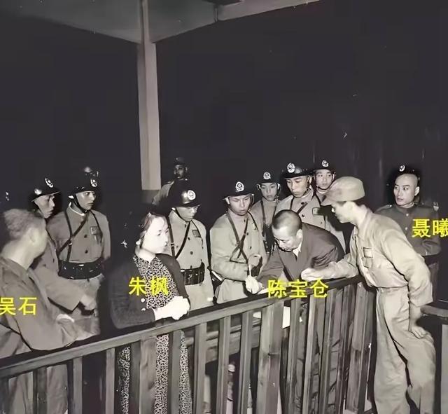 这才是烈士朱枫的真实的样貌，不是演员扮演，货真价实的罕见照片​