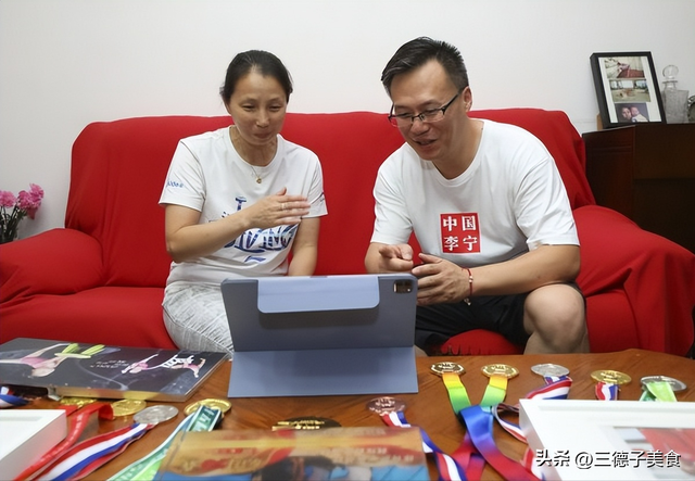 同是冠军父母，陈芋汐父母夸女儿很自律，全红婵母亲却说：胖点好