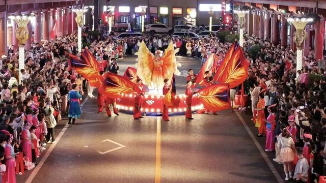 凤县：国庆中秋假期“文明旅游”成为最美风景