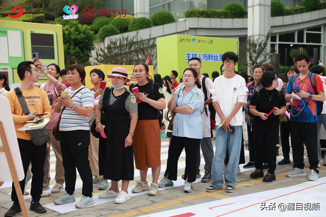 图集 | 🔥新晋网红打卡地+1！“趣YOU趣”佛山传媒游园会燃爆周末