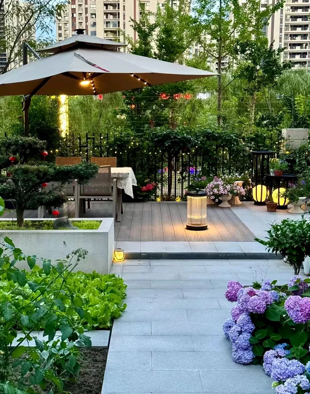 院子改成这样，朋友来了都不待客厅了！