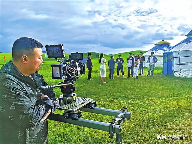 短剧破圈和文旅打卡，流量如何撬动地域经济新增长？