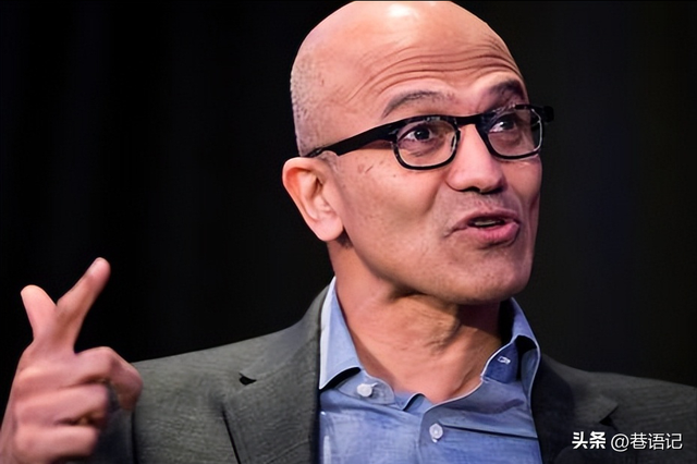 告别烧钱竞赛：微软双轨模型策略深耕AI基建生态