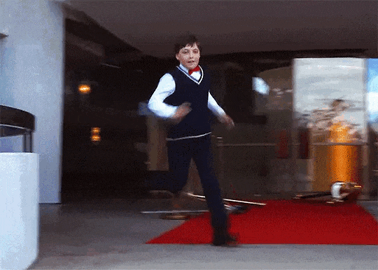 票房破19亿！漫威退下来3位演员，联手拍R级片，给老东家上了一课