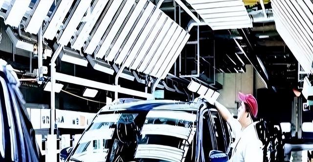 负债117亿！知名汽车巨头宣布破产！这款国产车	，将彻底退出中国