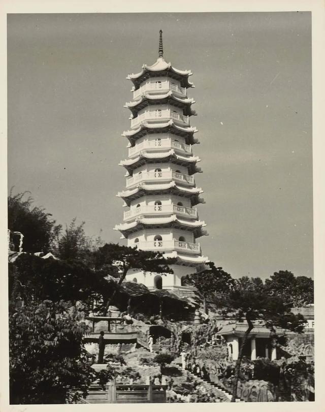 被拆除的东方奇观:香港万金油花园 —— 比加州迪士尼还早20年