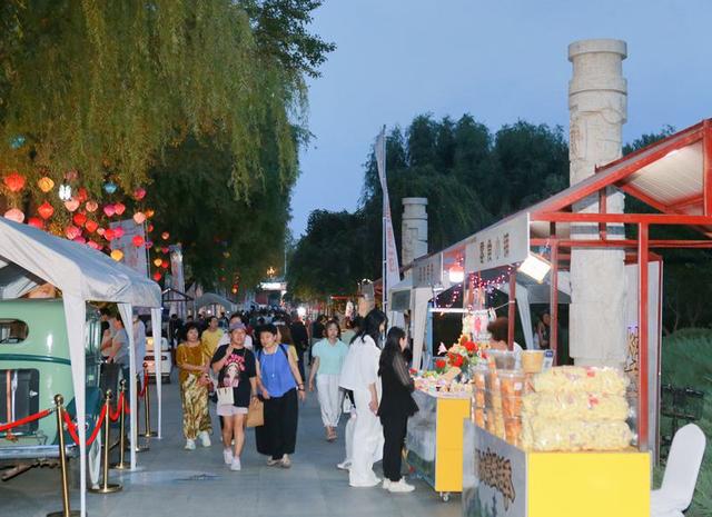 水岸市集+竹筏巡游，长春德苑金秋水岸生活季承包您的休憩时光