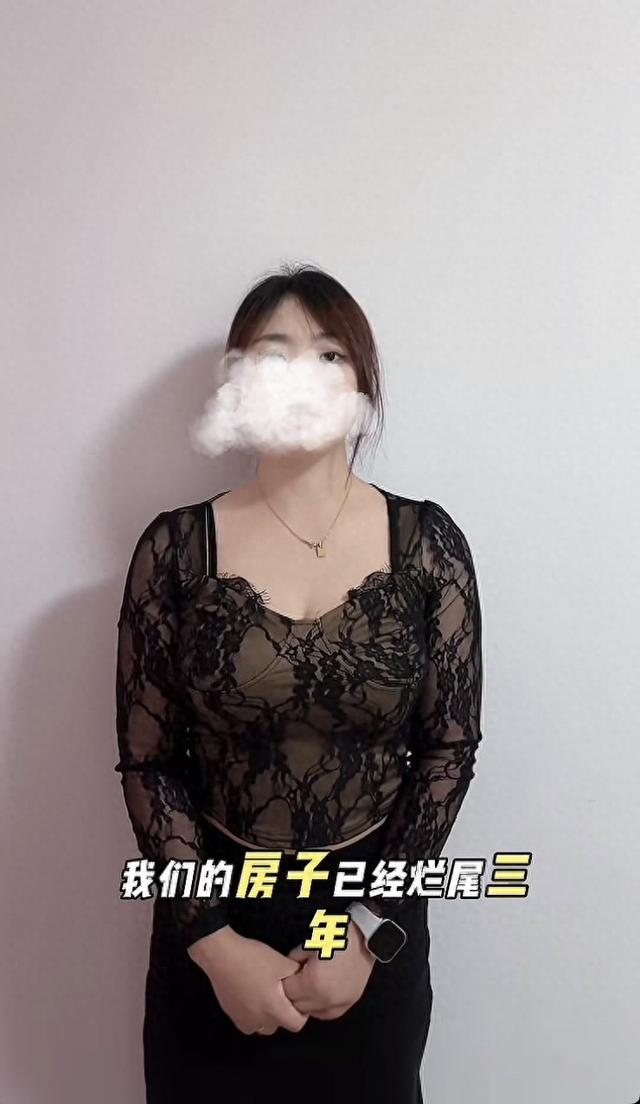 29岁女业主维权，身材火爆涨10W粉丝，老公向网友道歉，不碰妻子