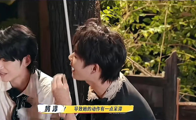 钱再多有什么用？刘晓庆意外摔倒	、反应迟缓，令人担心的事发生了