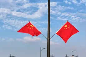 今天，燃爆！全城表白，南京红了！图片