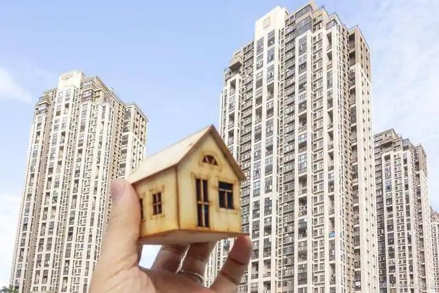 李嘉诚预言已应验？若无意外，2026年楼市或将面临3大转变！