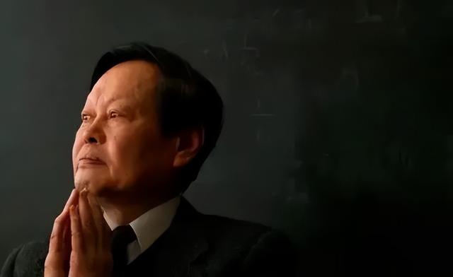 杨振宁走了，伴随在他身上的3个疑问，也该解开了